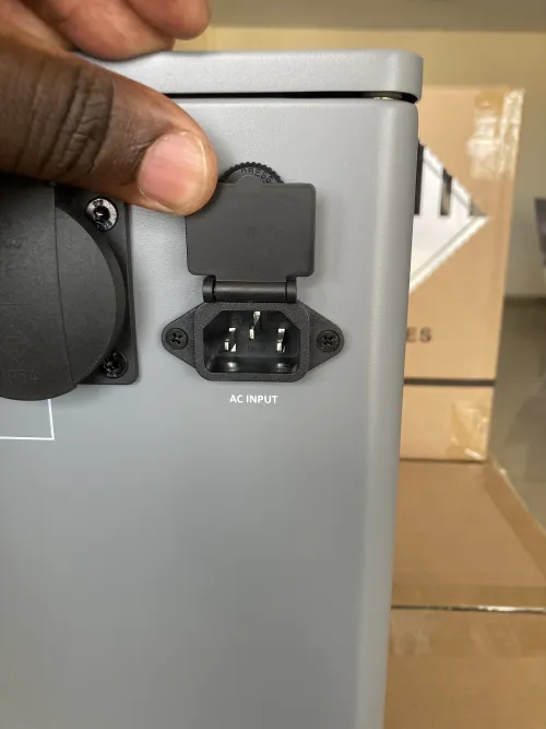Vestwoods 2010Wh 1000W Portable Power Station | LiFePO4, UPS actual product photo.
