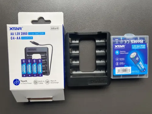 XTAR C4-AA USB-C Charger Bundle with 4pcs × 1.5V 2500mAh Lithium AA Batteries actual product photo.