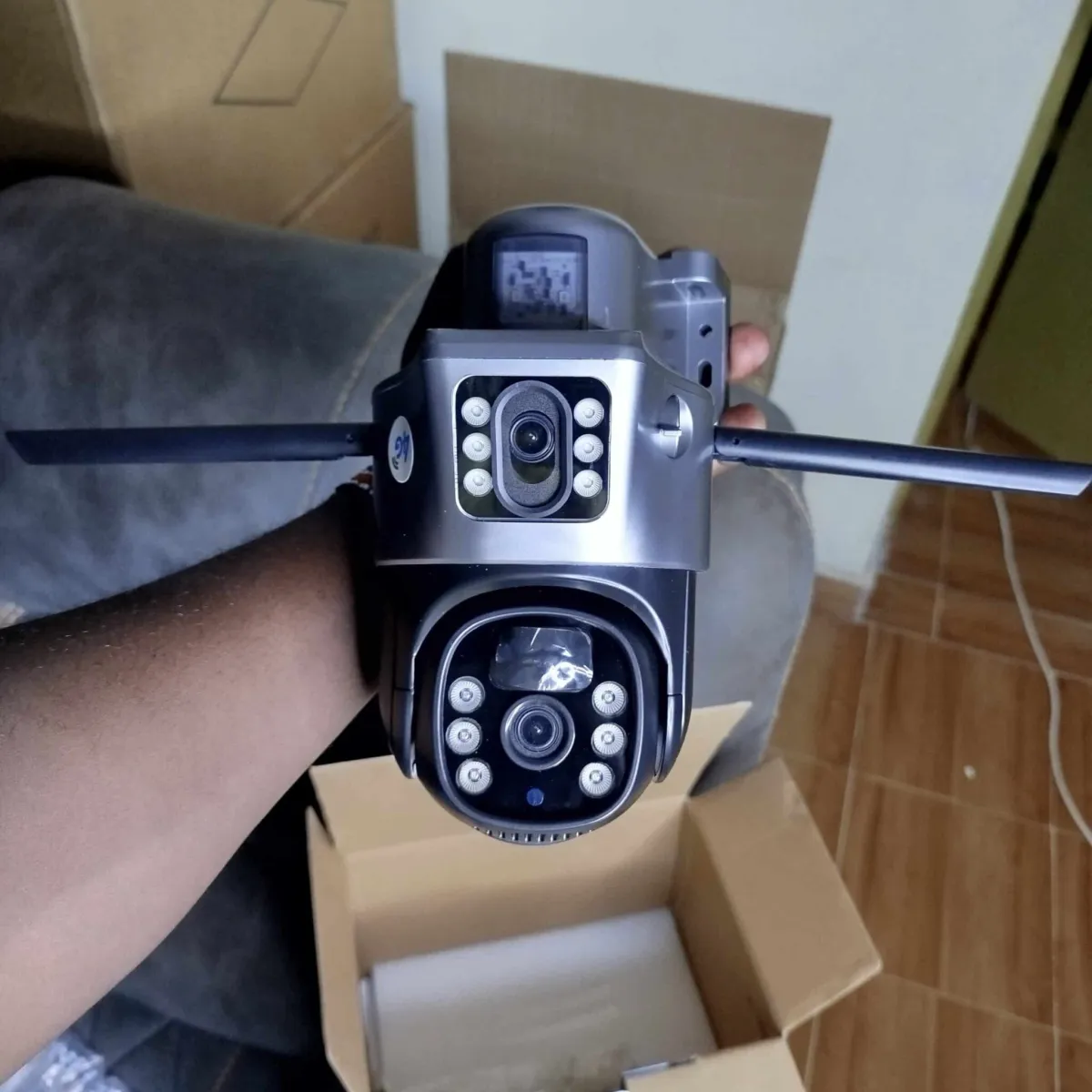 V380 Pro Dual WiFi Solar Camera, 4MP+4MP PTZ, AI Human Detection